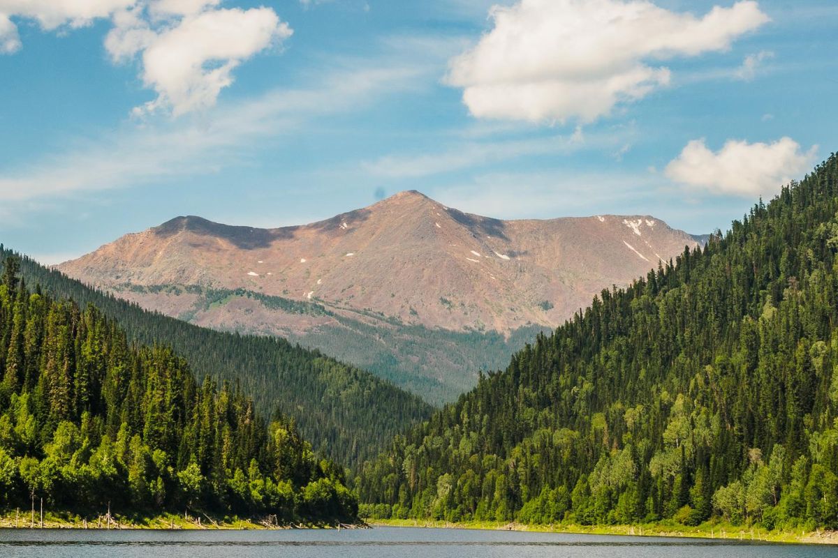 Экскурсия по Саянскому водохранилищу