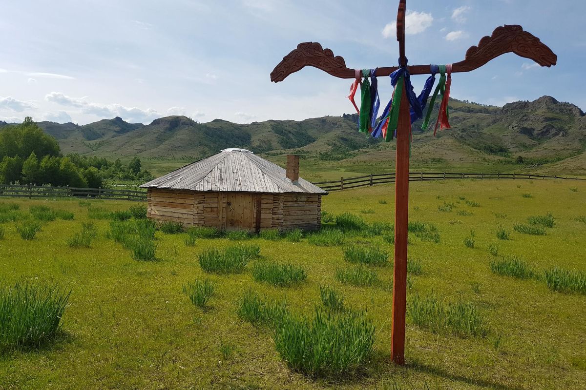 Экскурсия Улуг Хуртуях Тас + Казановка + обед. Места силы Хакасии