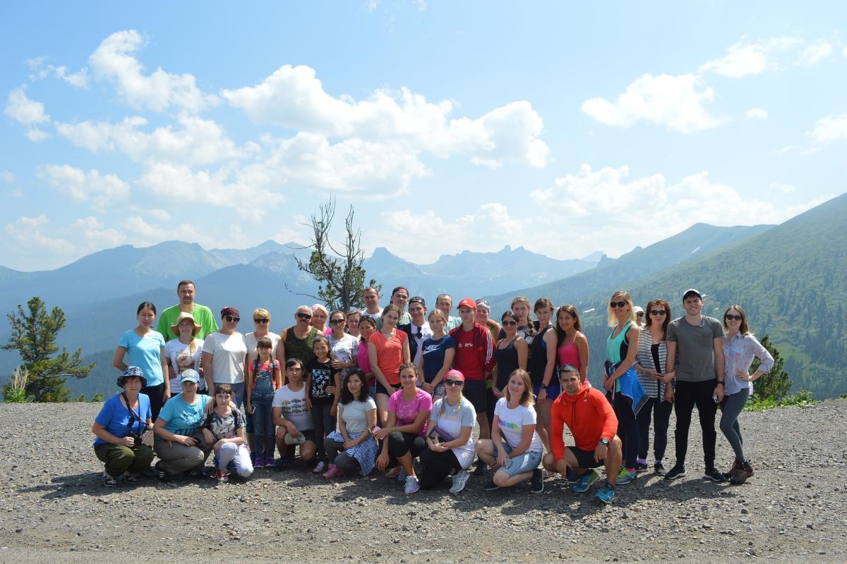 Тур выходного дня в природный парк «Ергаки»: посещение Висячего камня и Каменного города, без рюкзаков