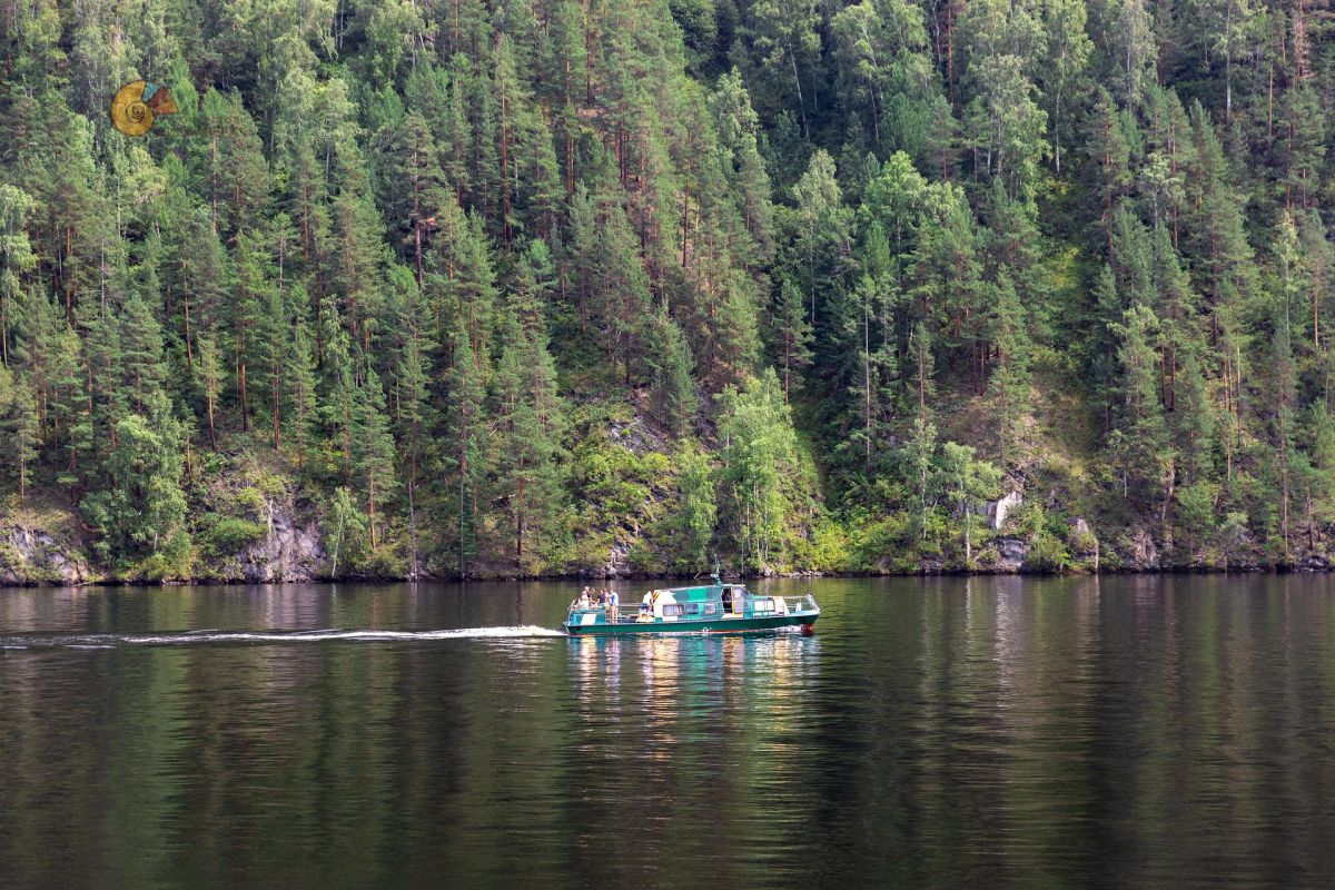 СШГЭС с отдыхом на Енисейском пирсе
