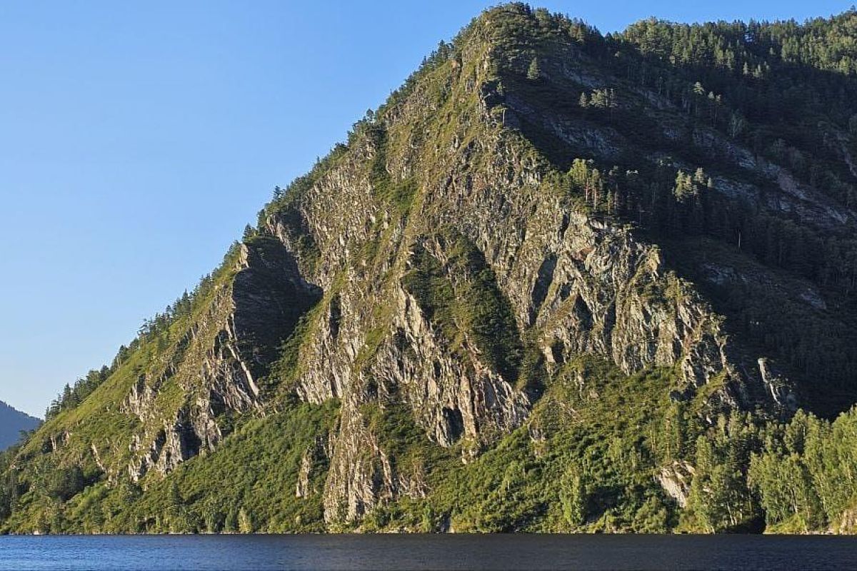 СШГЭС с отдыхом на Енисейском пирсе