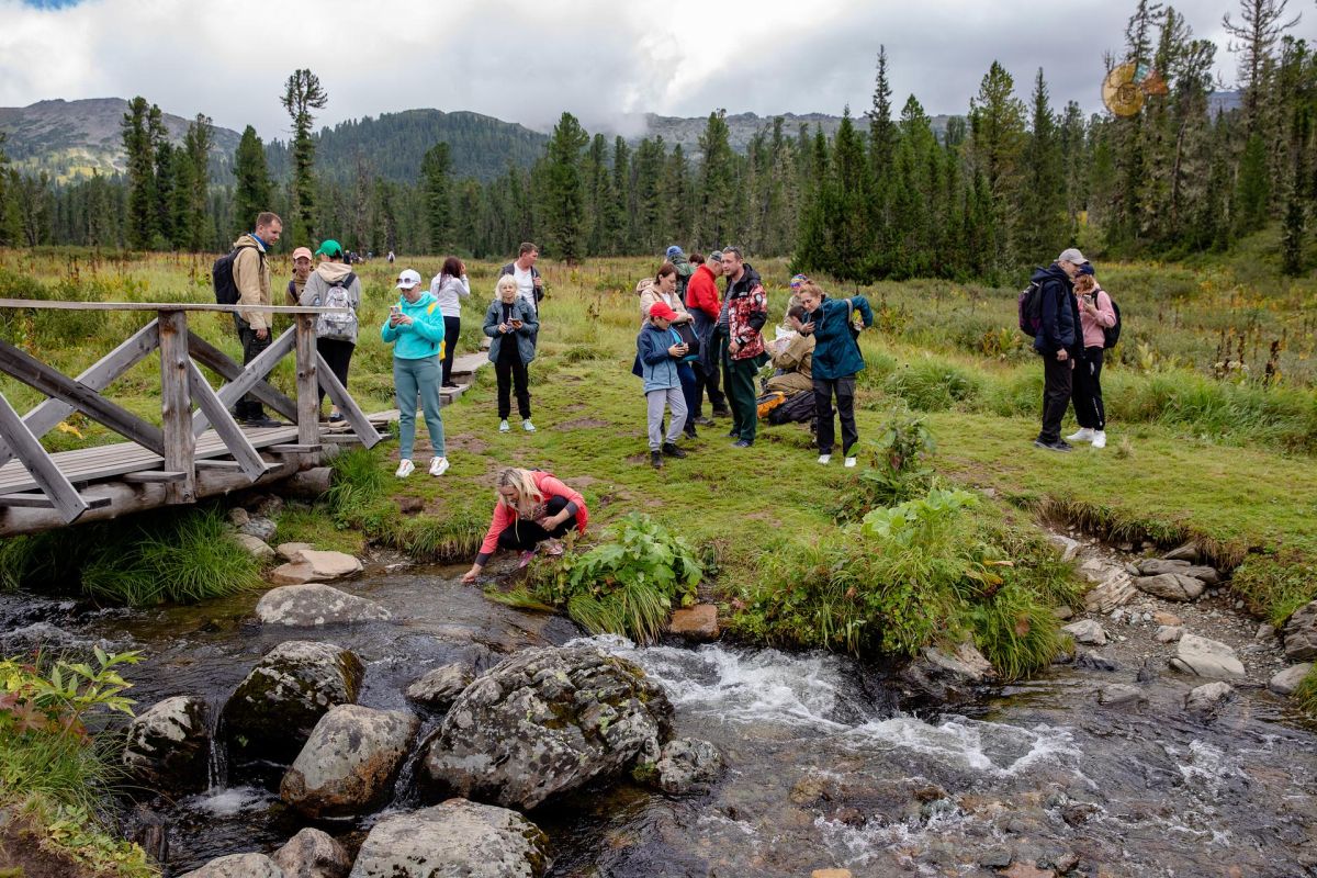 Тур выходного дня в природный парк «Ергаки»: посещение Висячего камня и Каменного города, без рюкзаков