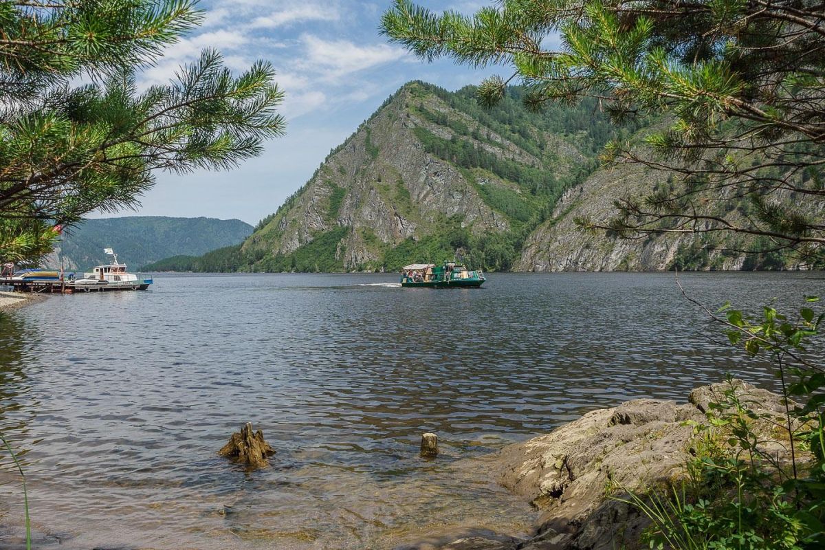 СШГЭС с отдыхом на Енисейском пирсе