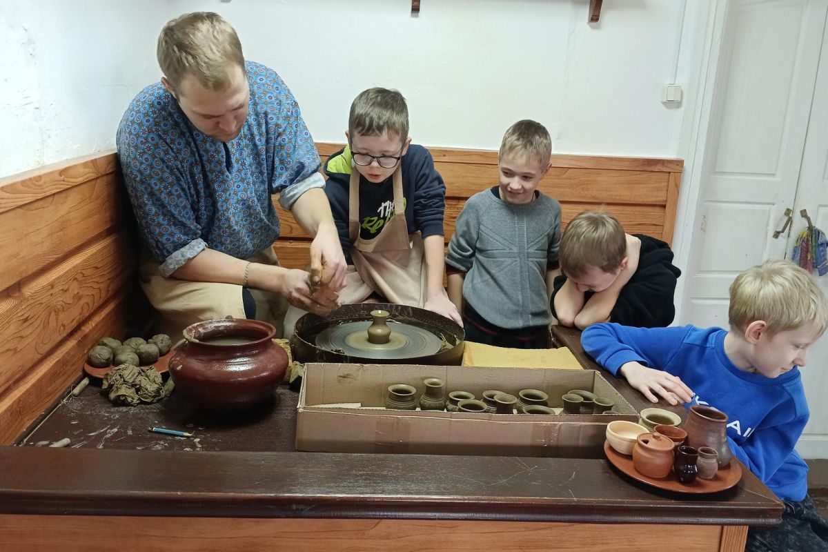 Экскурсия-комфорт для школьников в Шушенское