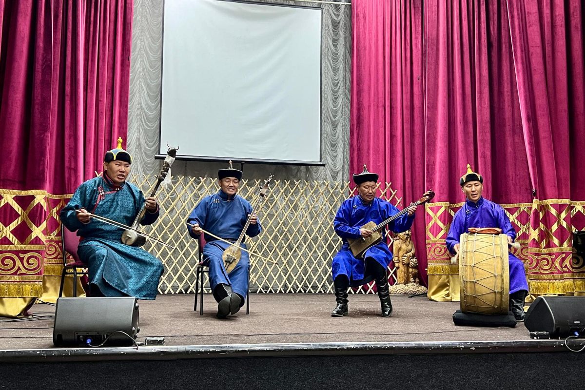 На концерте в центре горлового пения "Хоомей" 