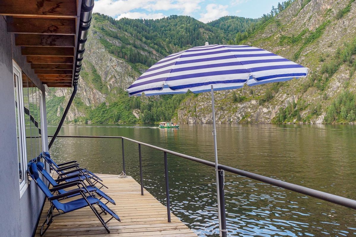 СШГЭС с отдыхом на Енисейском пирсе