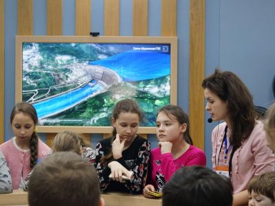 Экскурсия для школьников "Саянские уроки" с музеем Гидроэнергетики