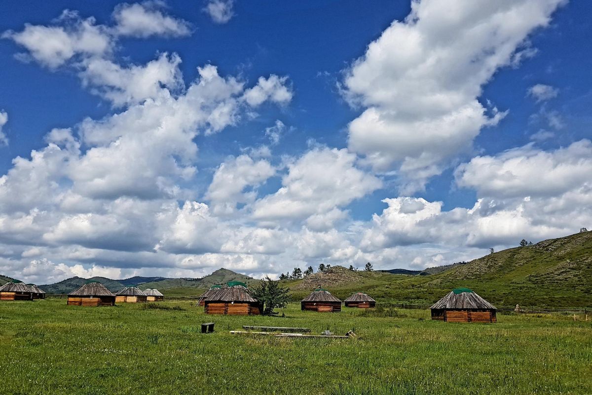 Экскурсия Улуг Хуртуях Тас + Казановка + обед (Места силы Хакасии)