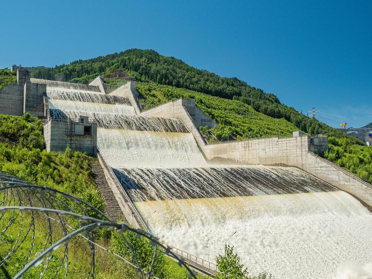 Индивидуальная экскурсия на Саяно-Шушенскую ГЭС
